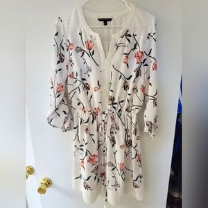 Floral Dress. Size M.
